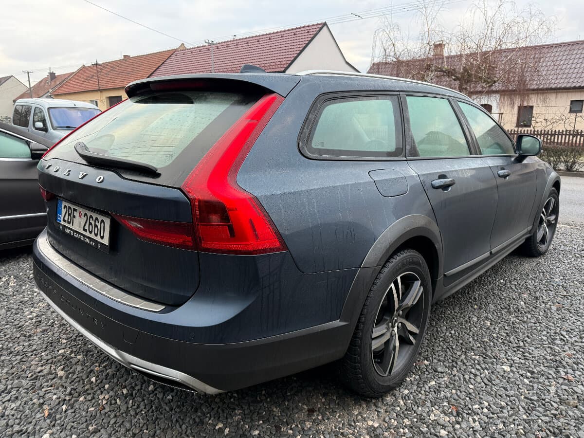 2018 Volvo V90 - 3