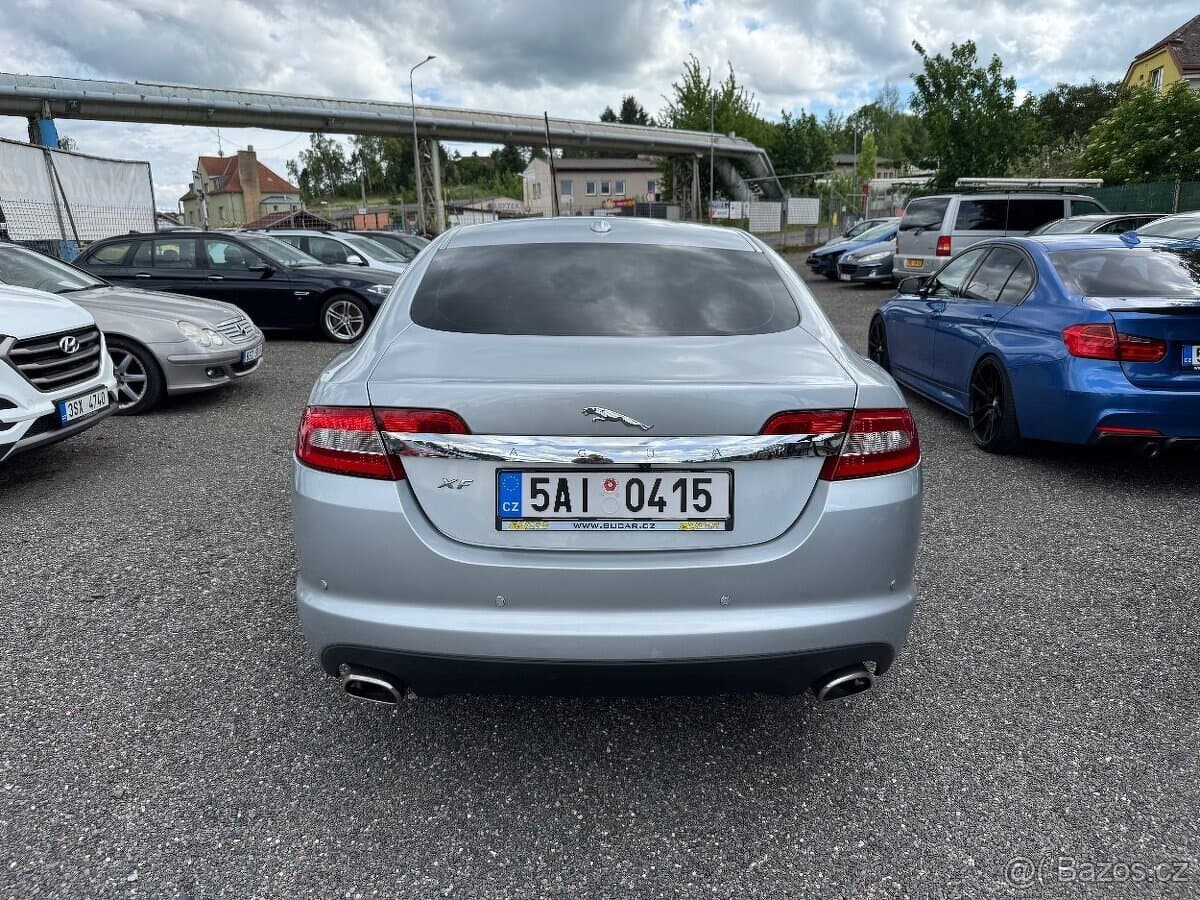 2009 Jaguar XF - 3