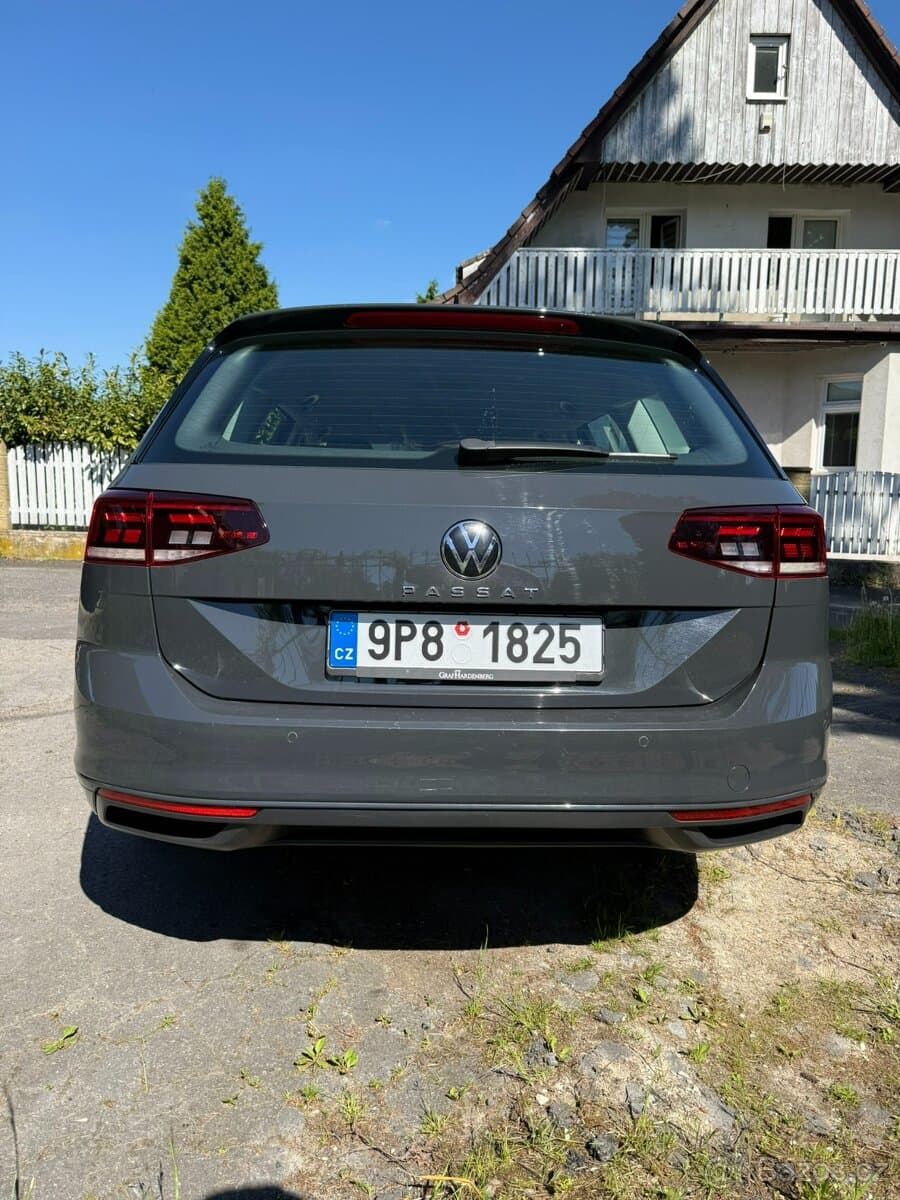 2020 Volkswagen PASSAT - 3