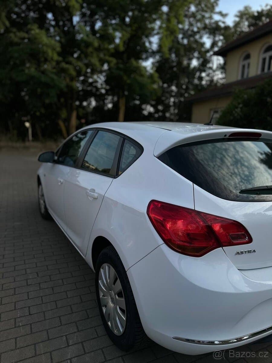 2013 Opel ASTRA - 3