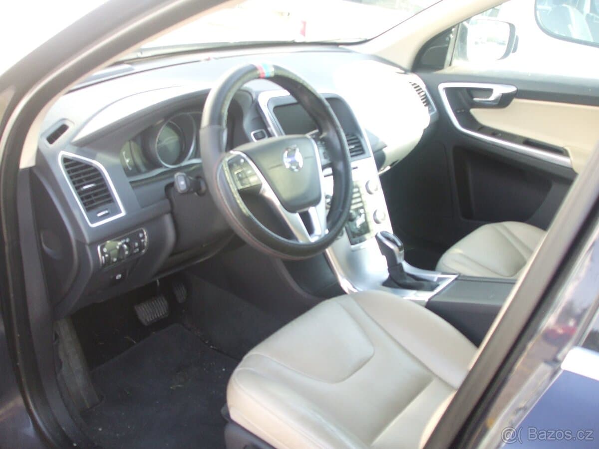 Volvo XC60 - 3