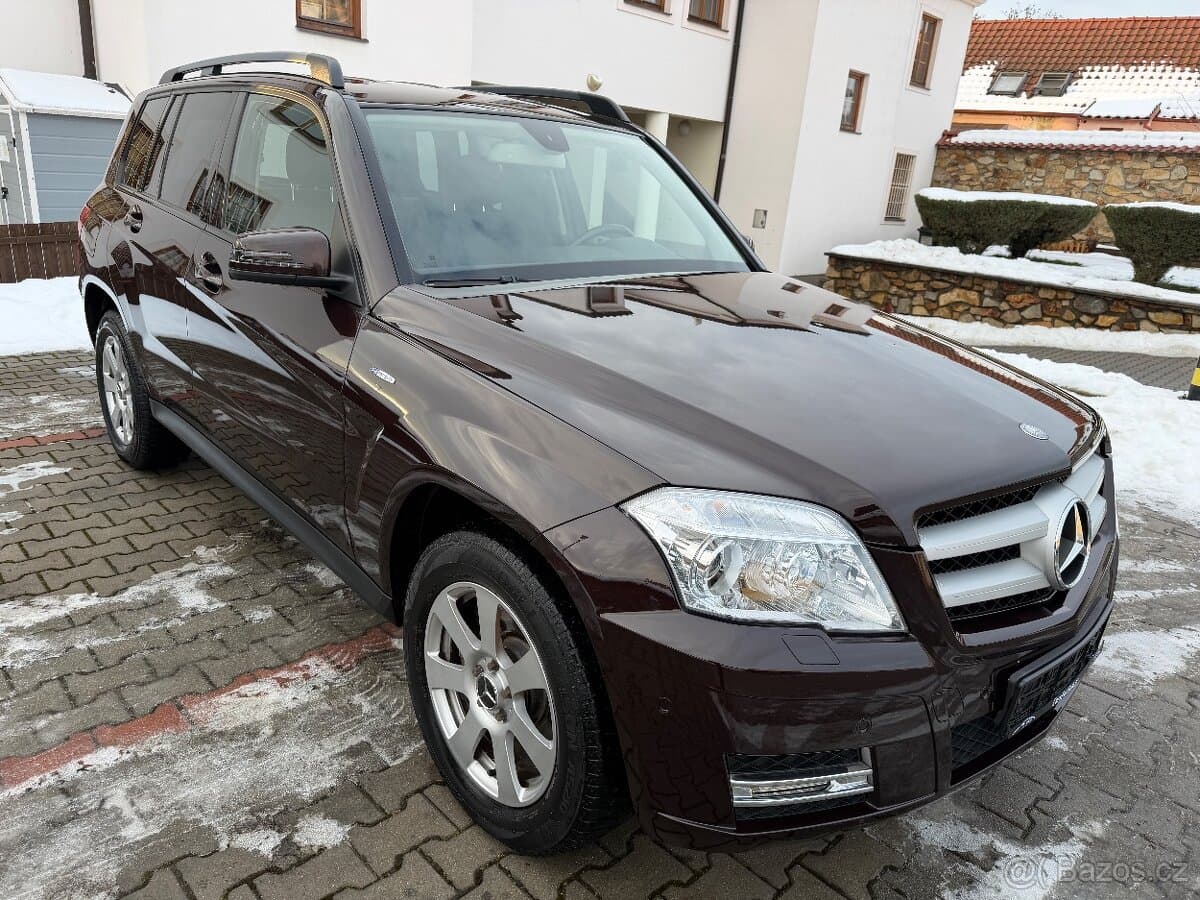 2011 Mercedes-Benz GLK - 3