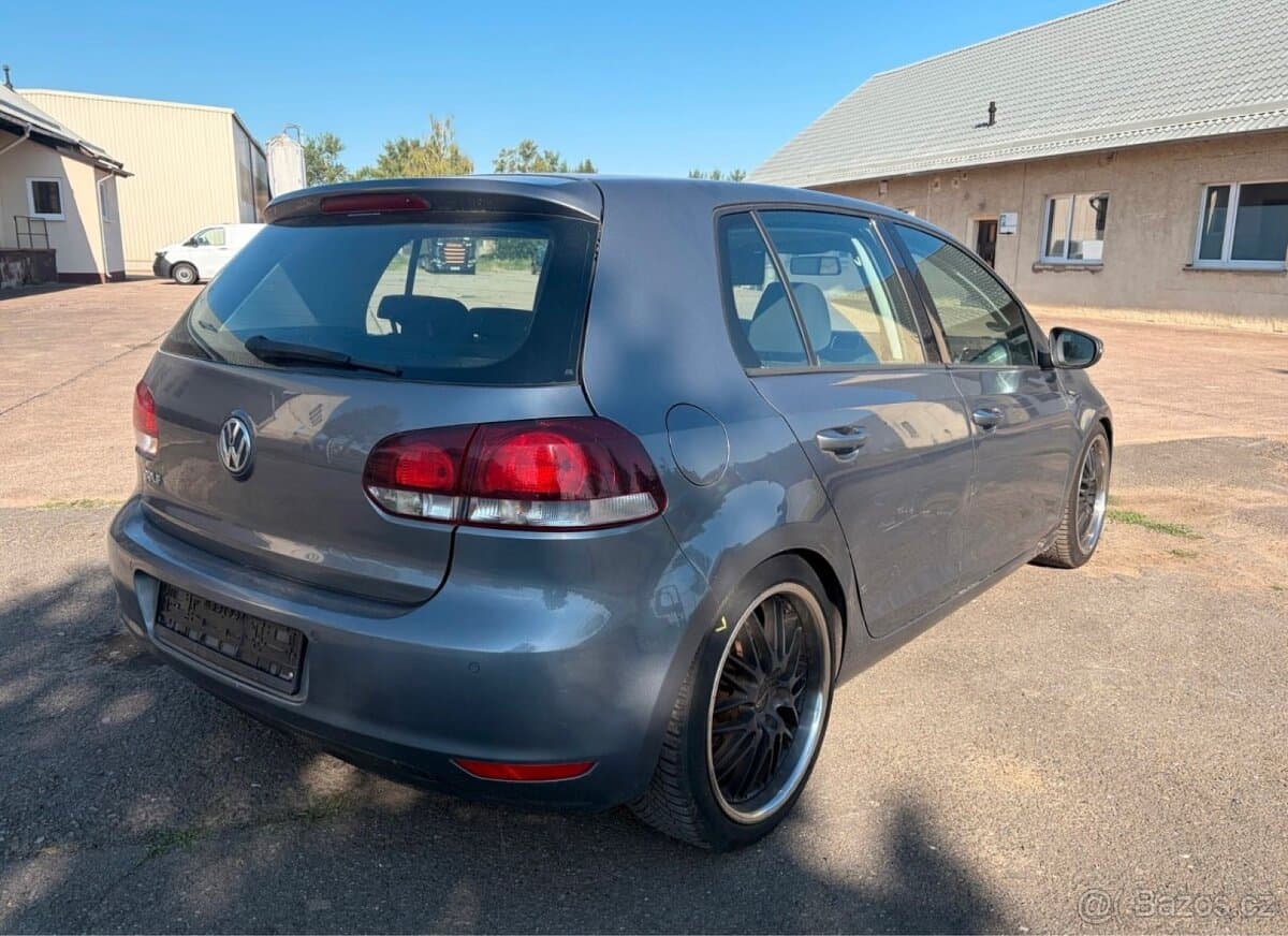 2009 Volkswagen GOLF - 3