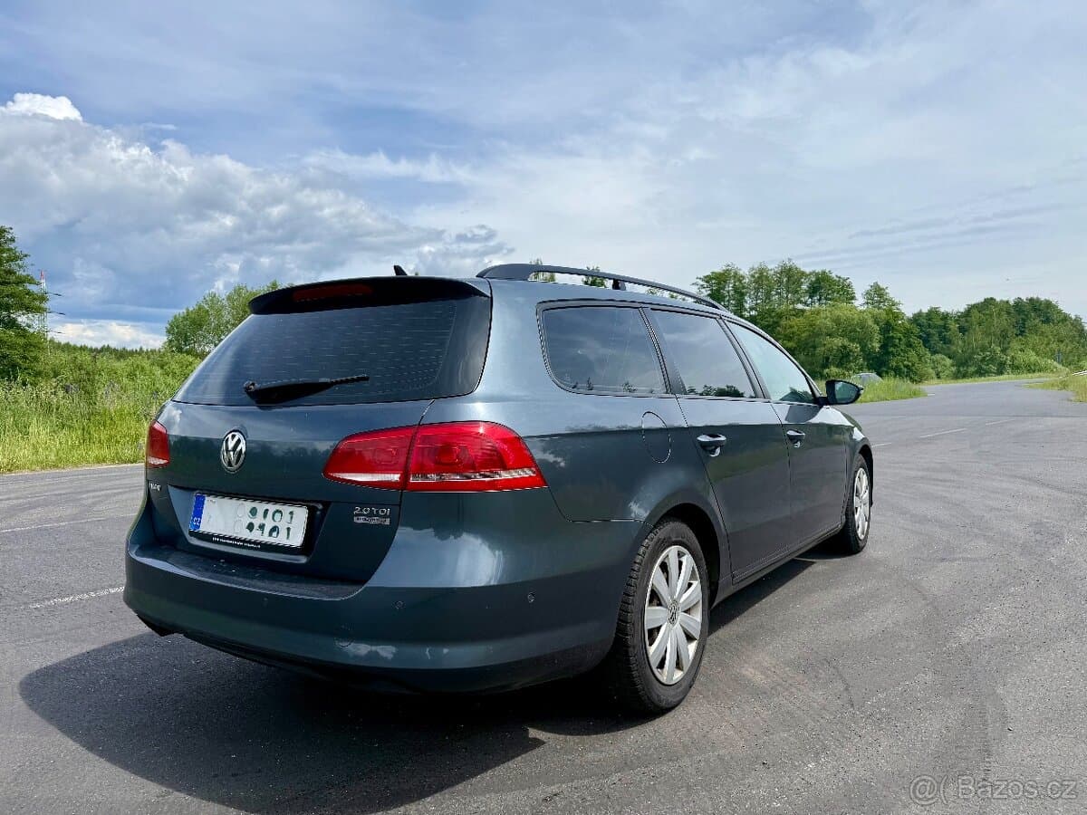 2013 Volkswagen PASSAT - 3