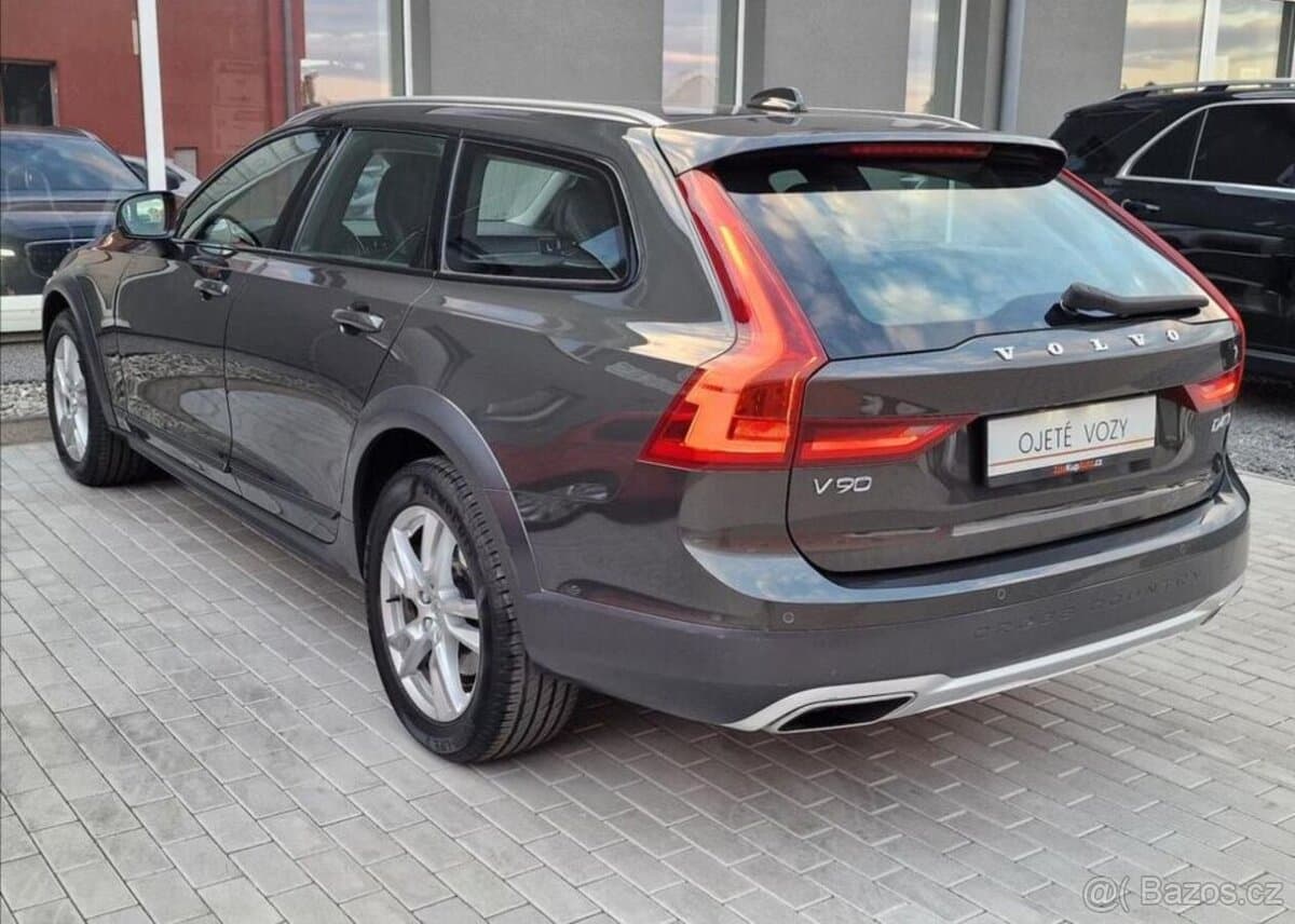 2019 Volvo V90 - 3