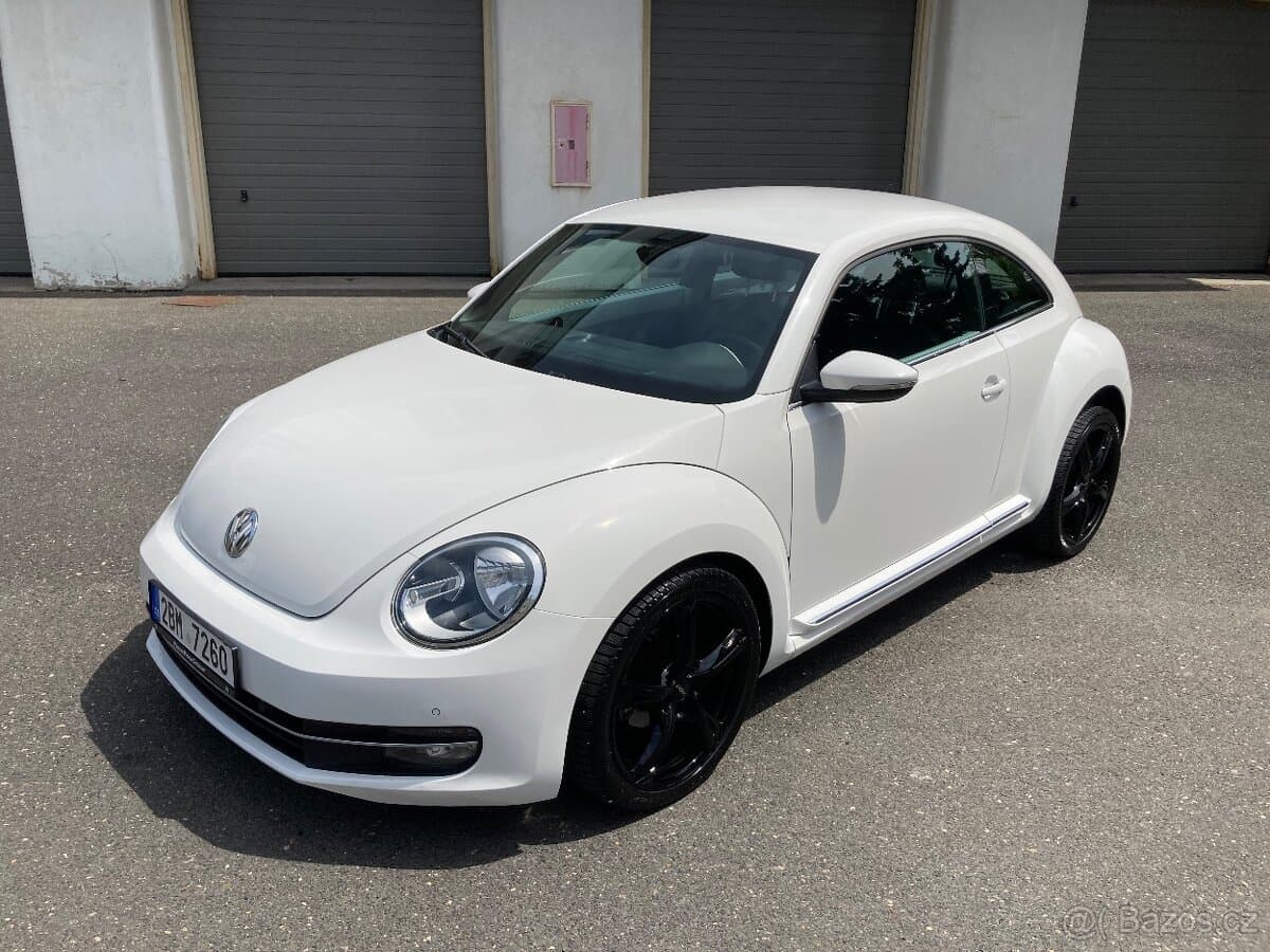 2012 Volkswagen BEETLE - 3