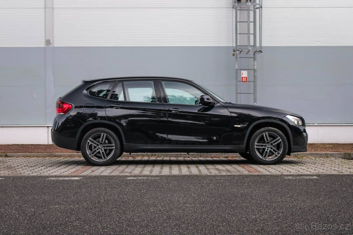 2010 BMW X1 - 3