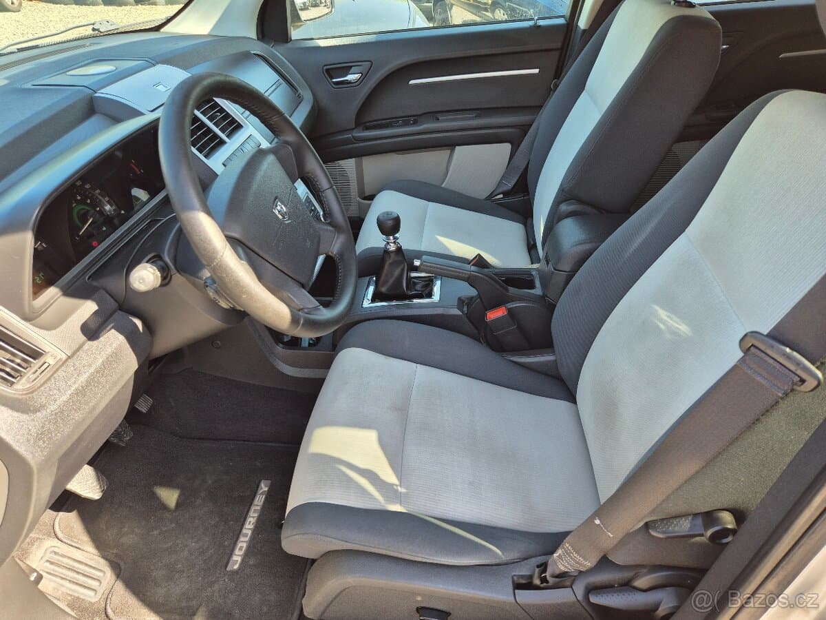 2010 Dodge JOURNEY - 3