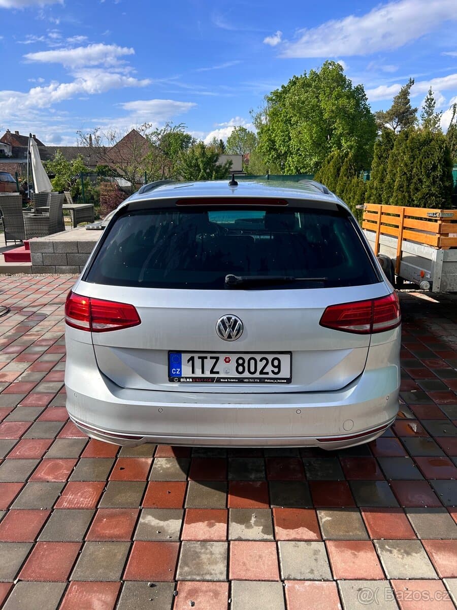 2017 Volkswagen PASSAT - 3