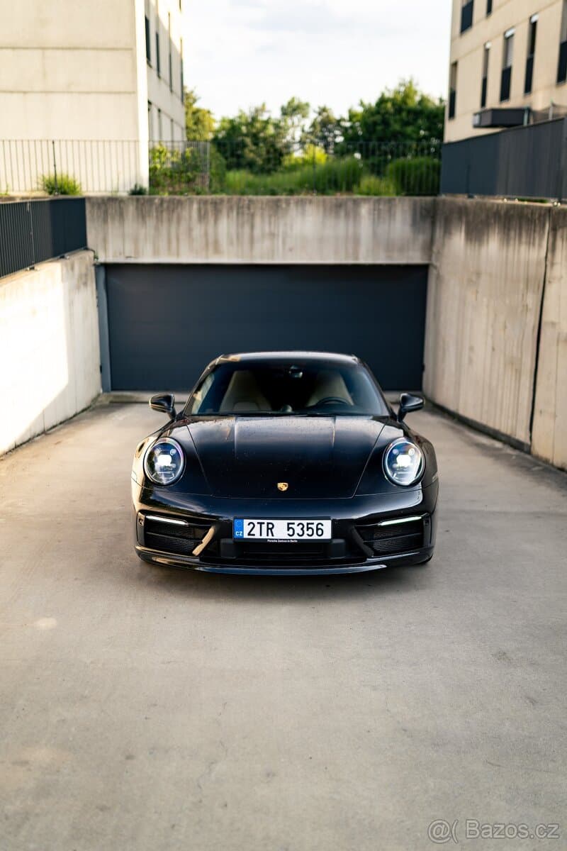 2023 Porsche 911 - 3