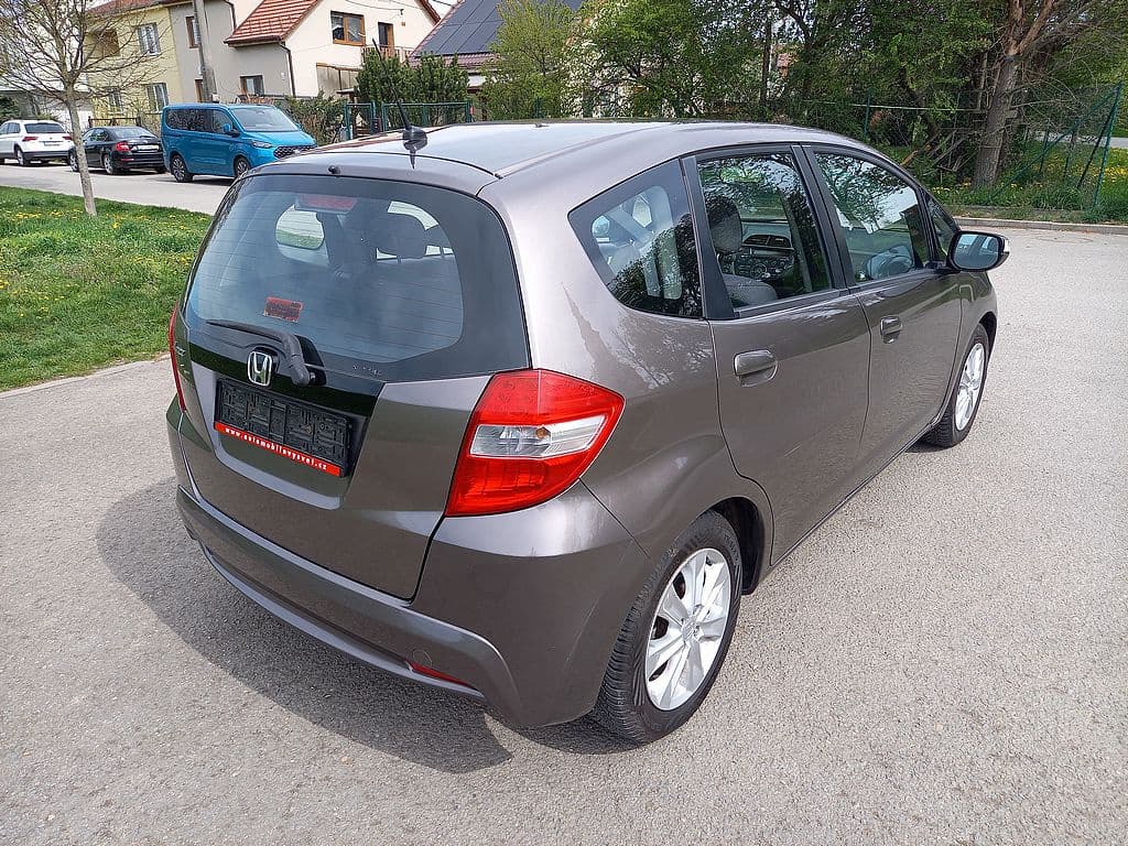 2011 Honda JAZZ - 3