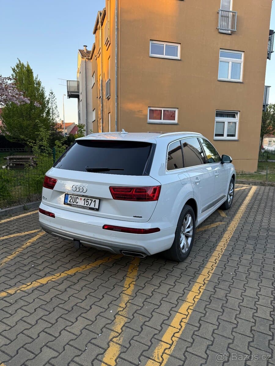 Audi Q7 - 3