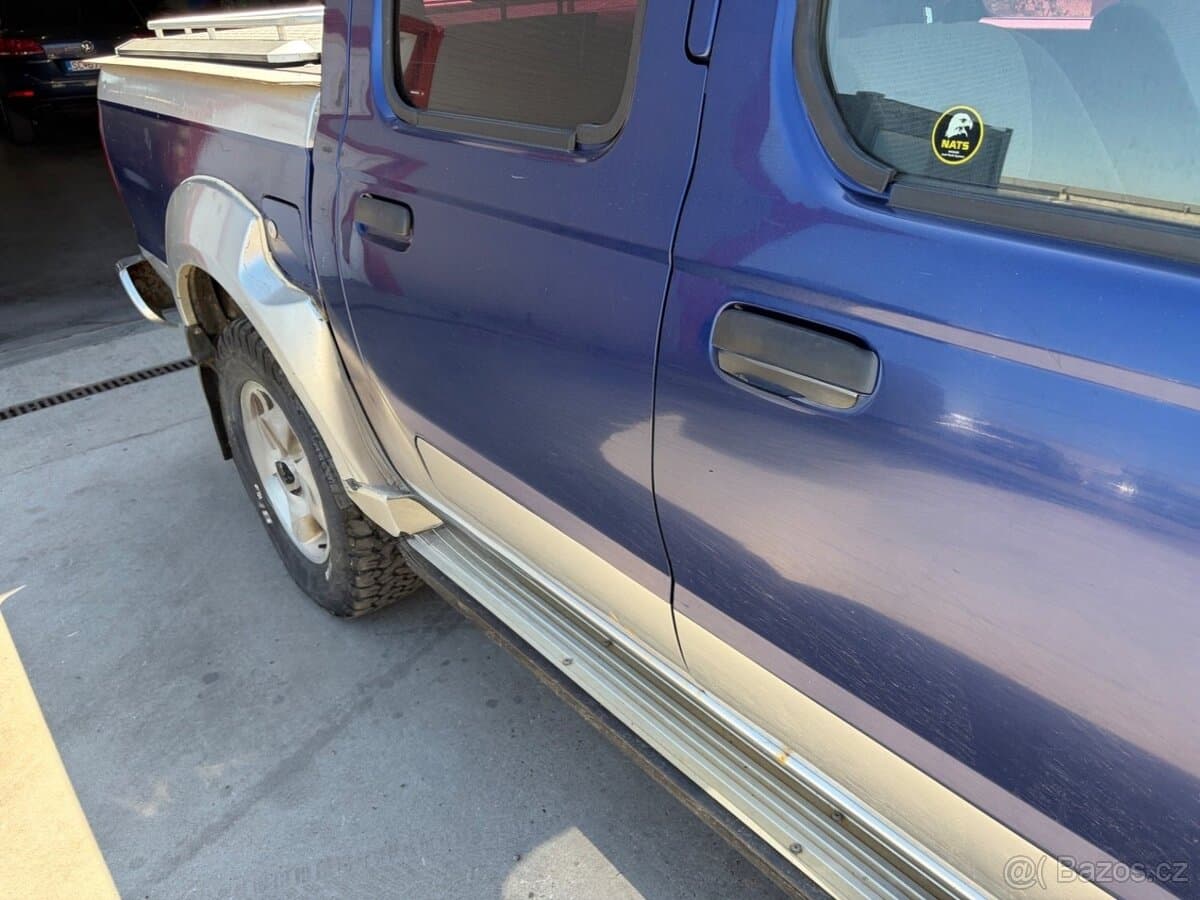 2003 Nissan NAVARA - 3