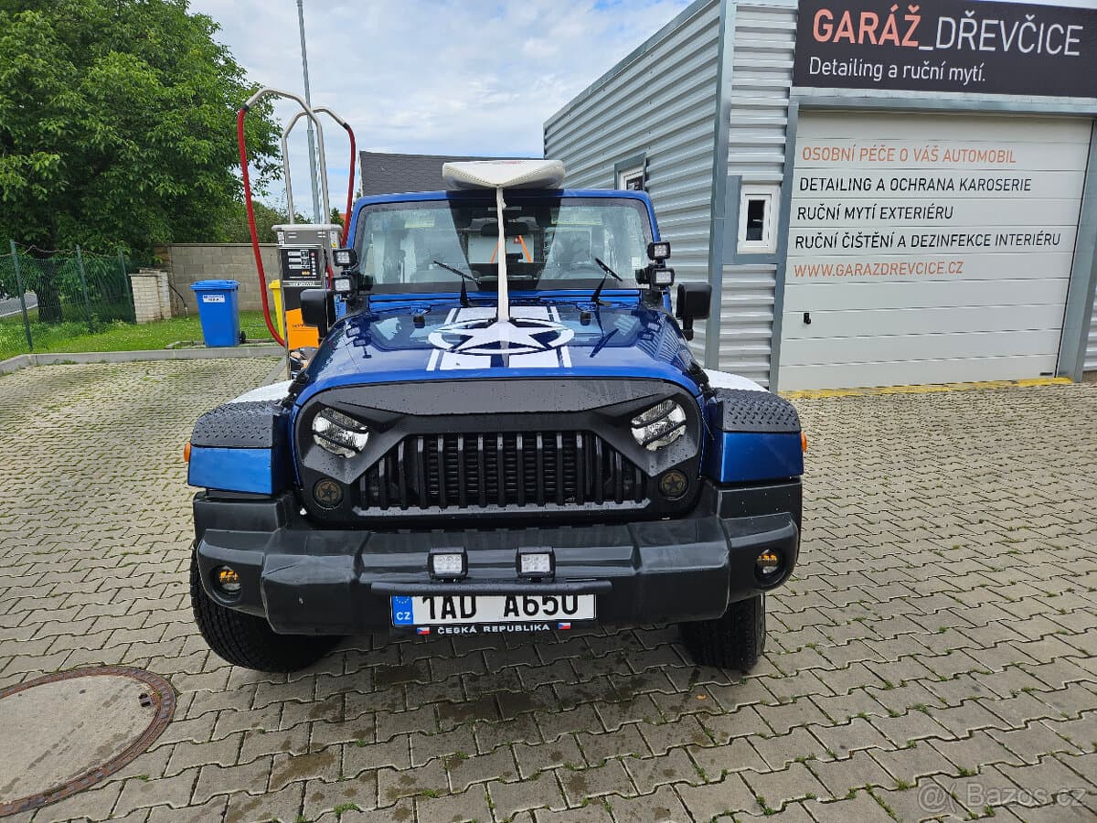 2010 Jeep WRANGLER - 3