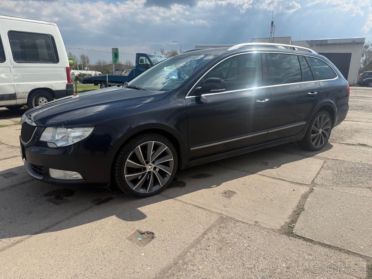 2011 Škoda SUPERB - 3
