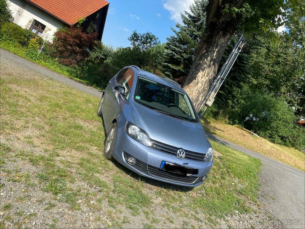 Volkswagen GOLF - 3