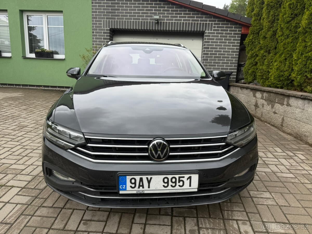 2023 Volkswagen PASSAT - 3