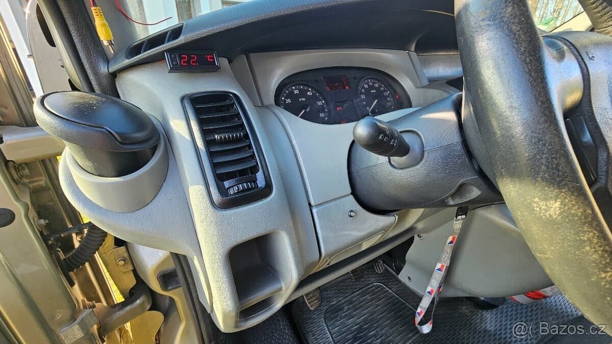 2008 Renault TRAFIC - 3