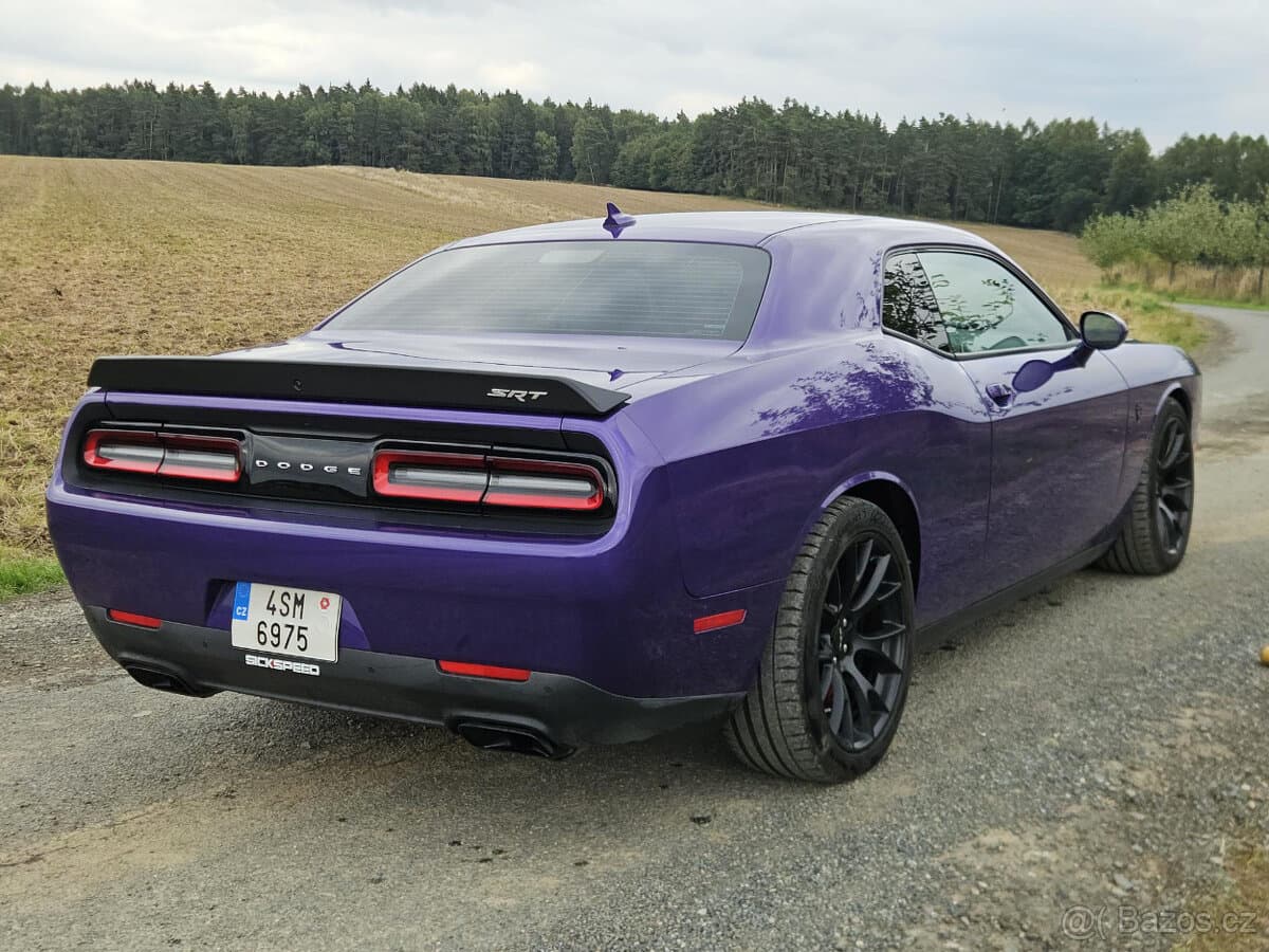 2017 Dodge CHALLENGER - 3