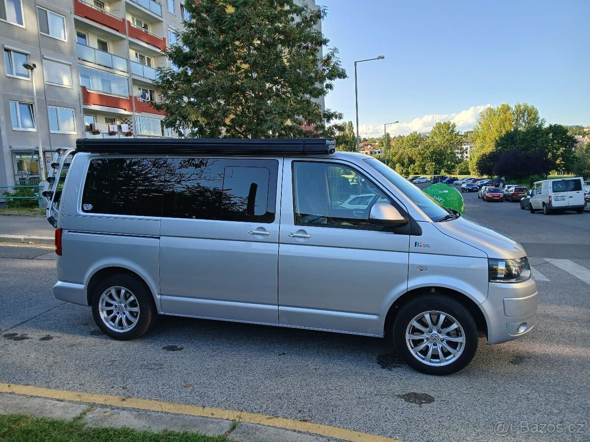 2010 Volkswagen MULTIVAN - 3