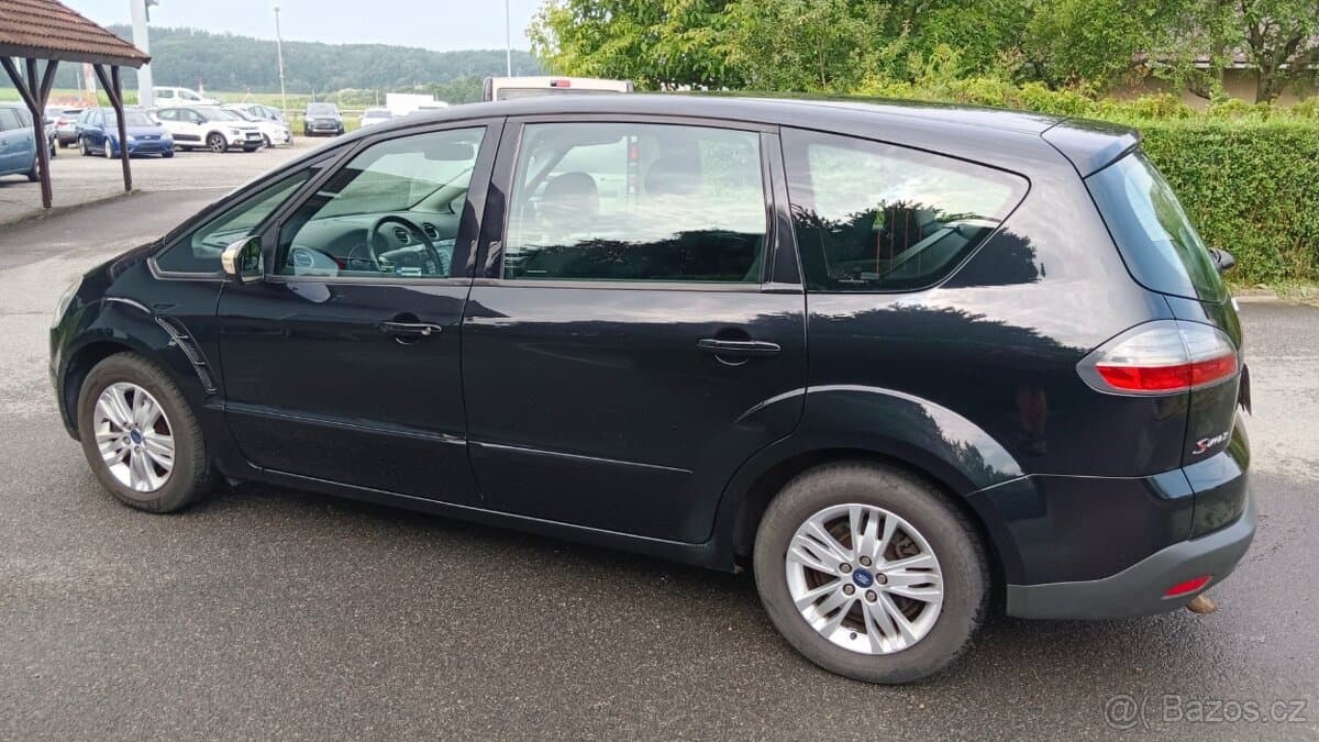 2009 Ford S-MAX - 3
