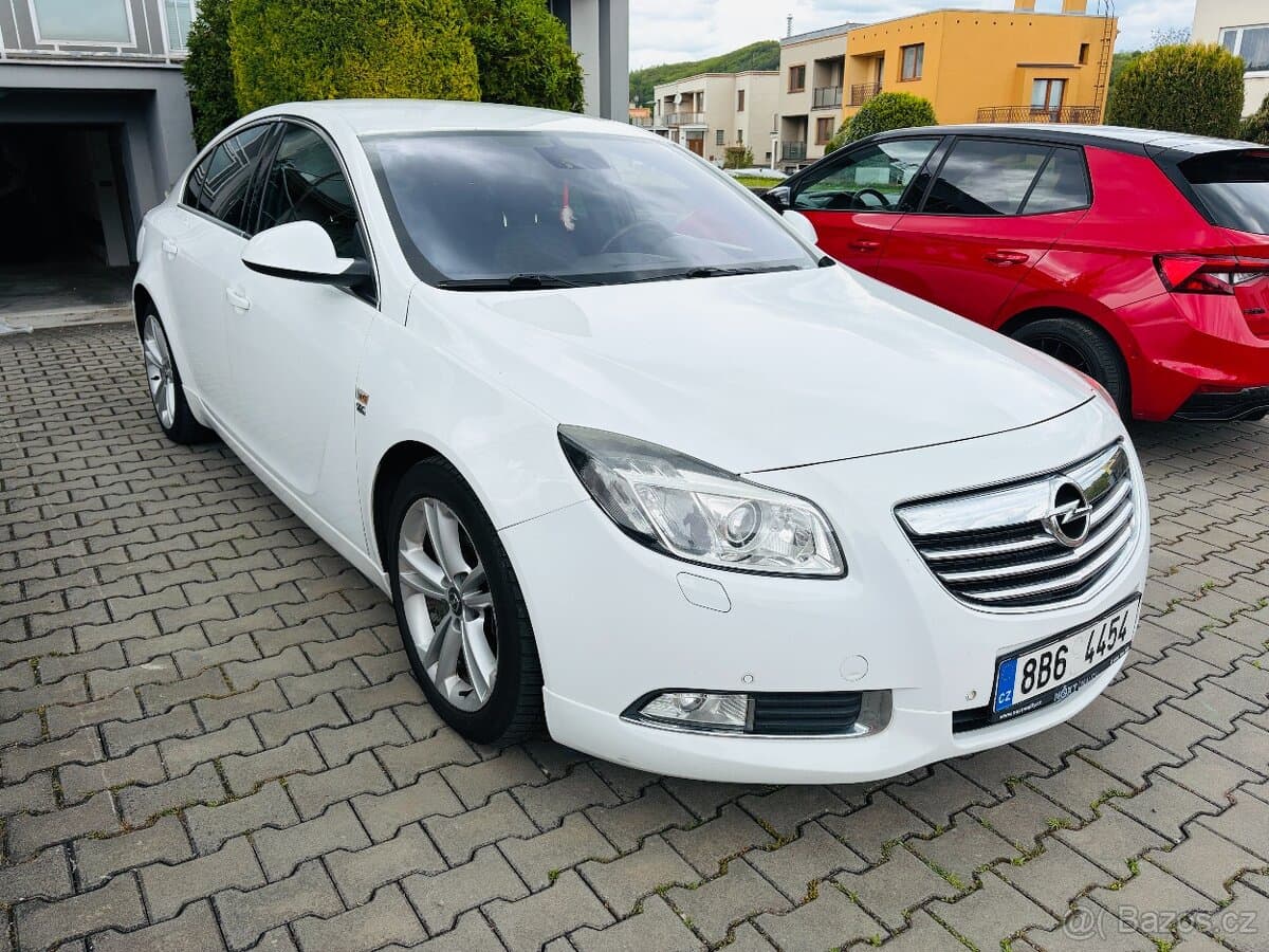 2012 Opel INSIGNIA - 3