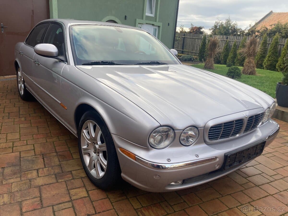 2005 Jaguar XJ - 3