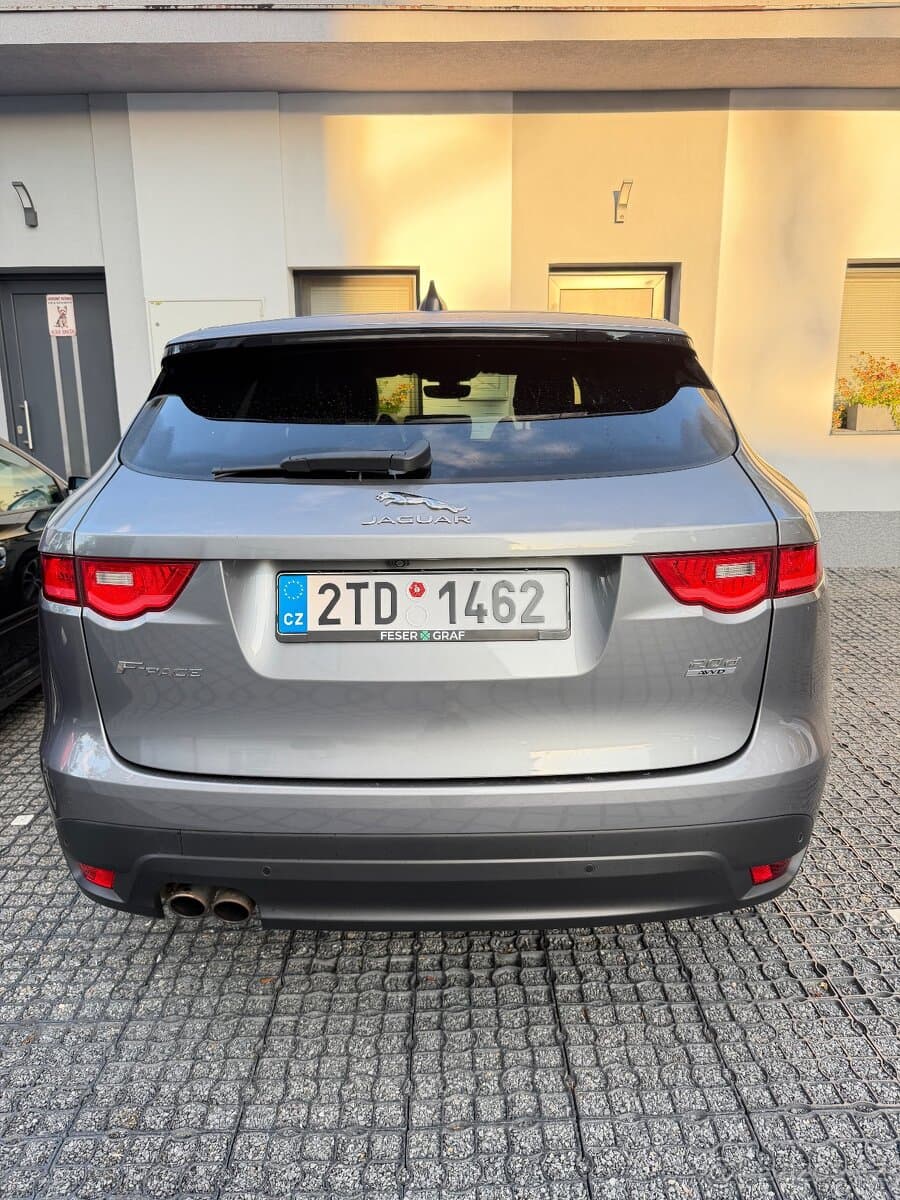 2021 Jaguar F-PACE - 3