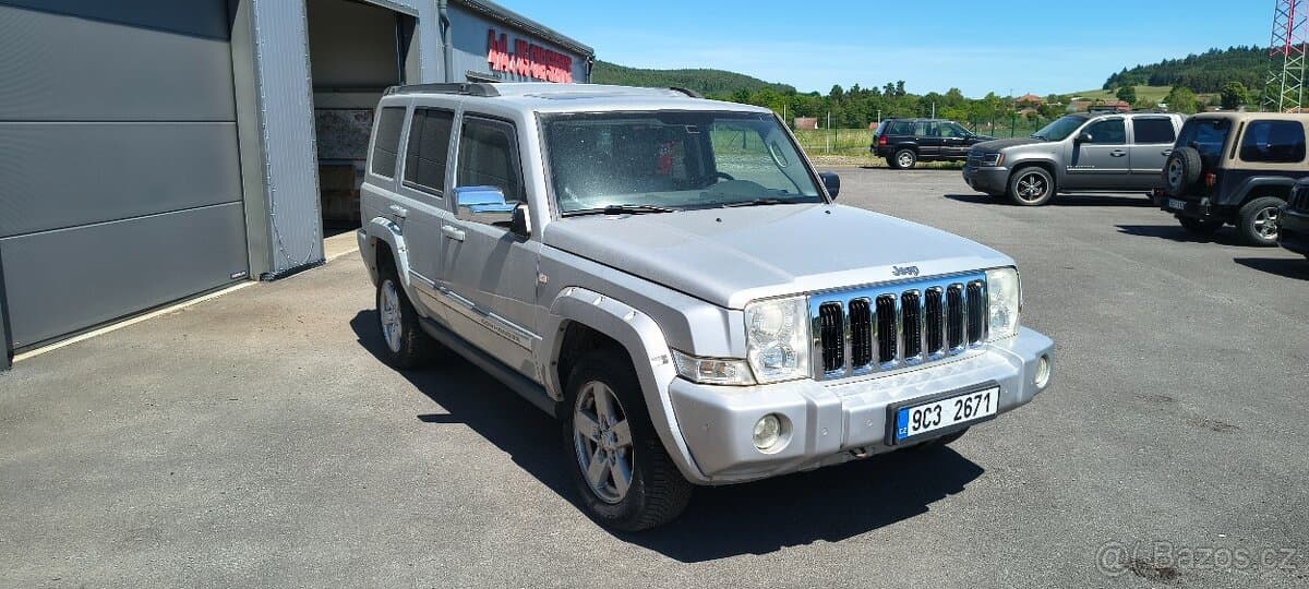2007 Jeep COMMANDER - 3