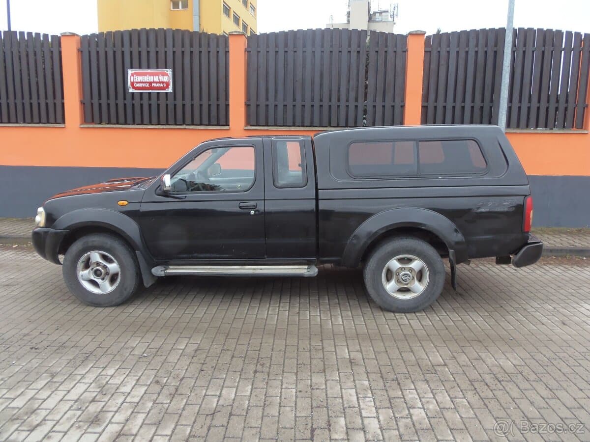 2004 Nissan NAVARA - 3