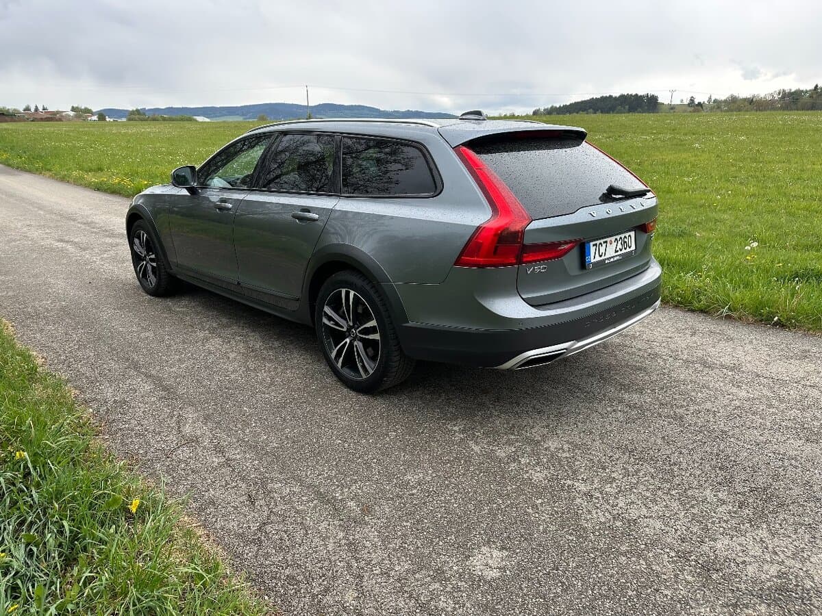 2020 Volvo V90 - 3