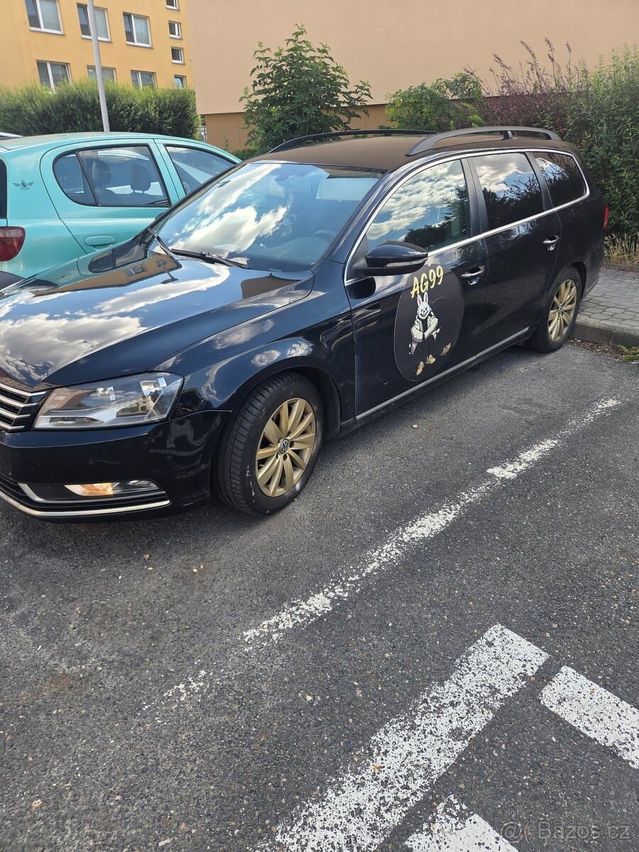 2013 Volkswagen PASSAT - 3