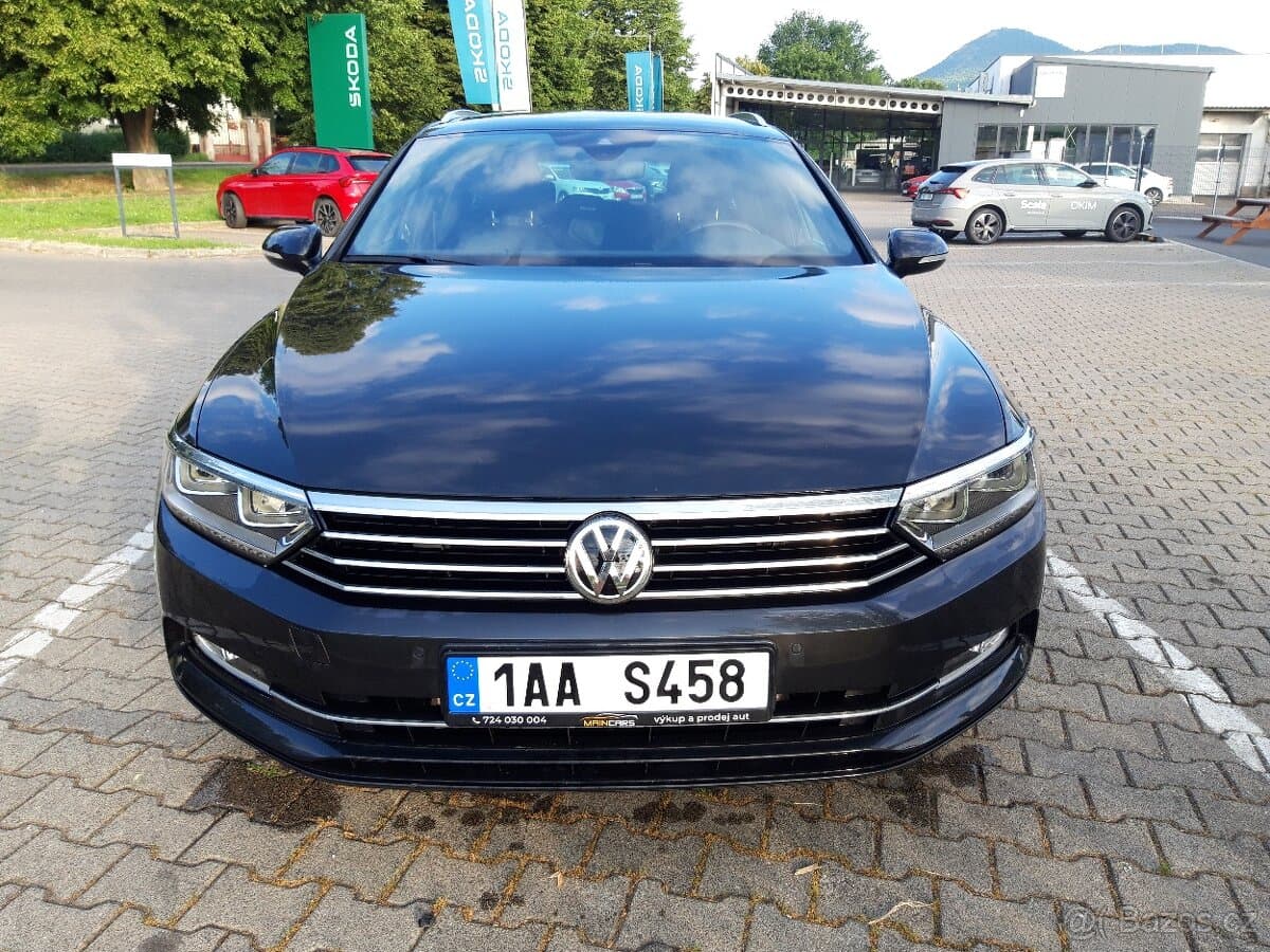 2019 Volkswagen PASSAT - 3