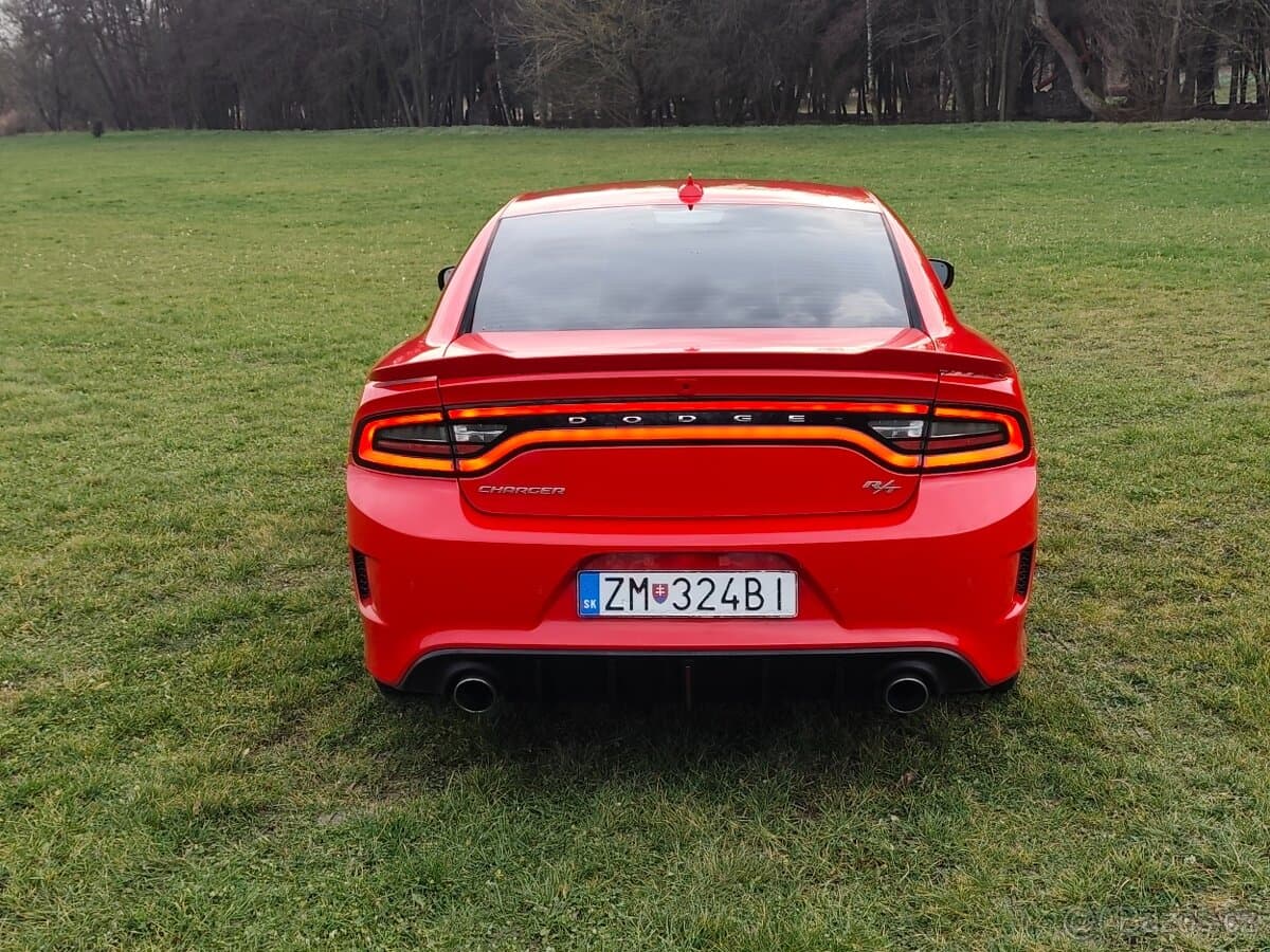 2020 Dodge CHARGER - 3