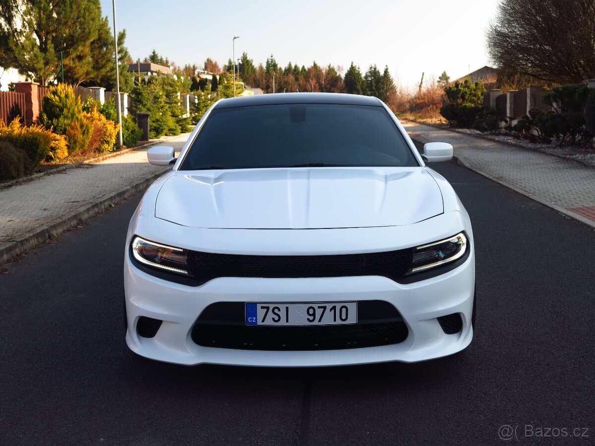 2018 Dodge CHARGER - 3
