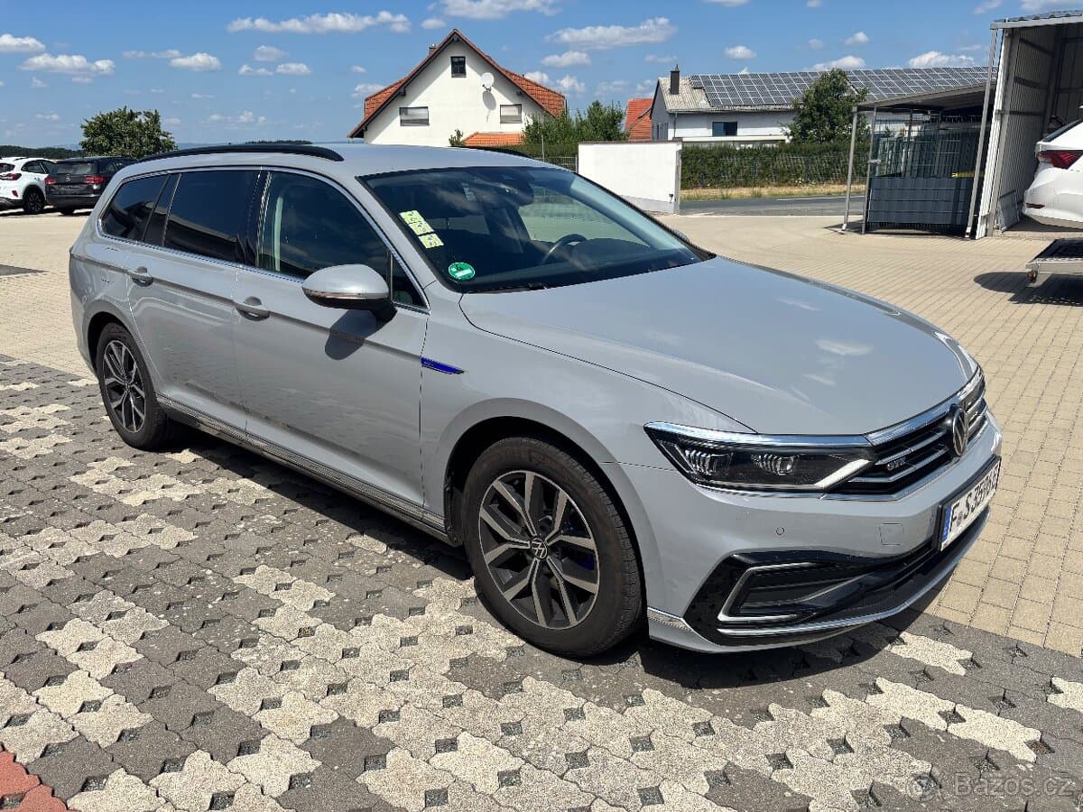 2021 Volkswagen PASSAT - 3