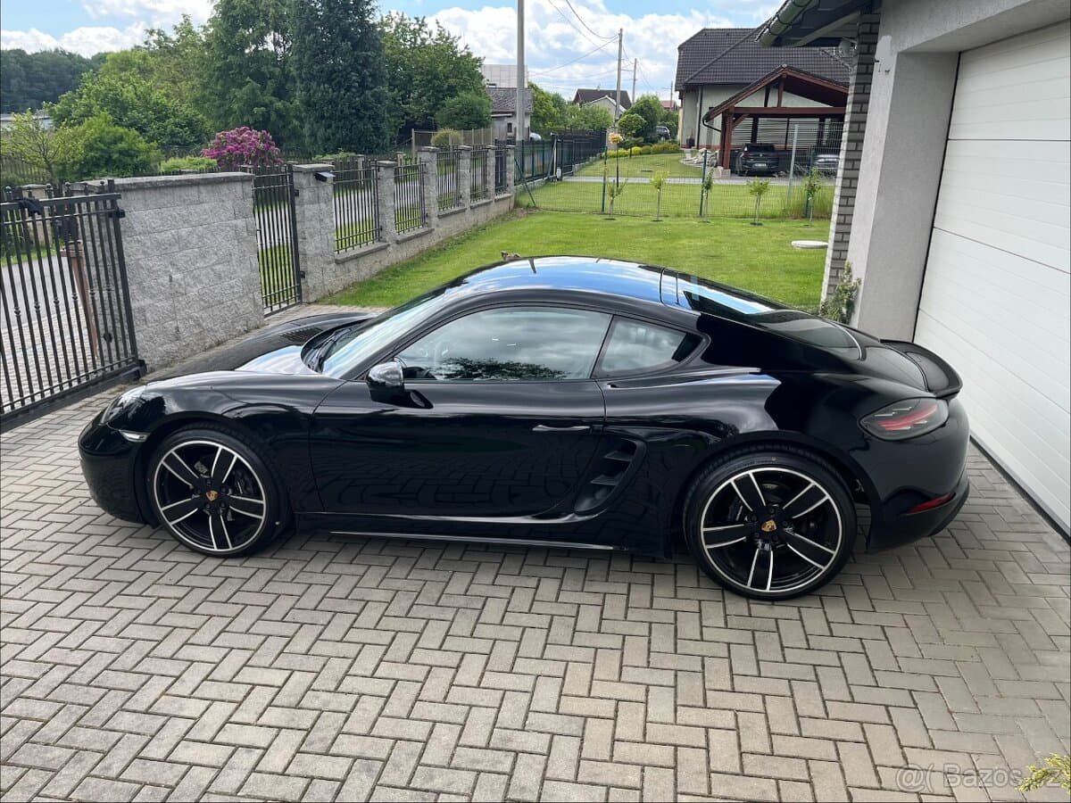 2019 Porsche 718 - 3