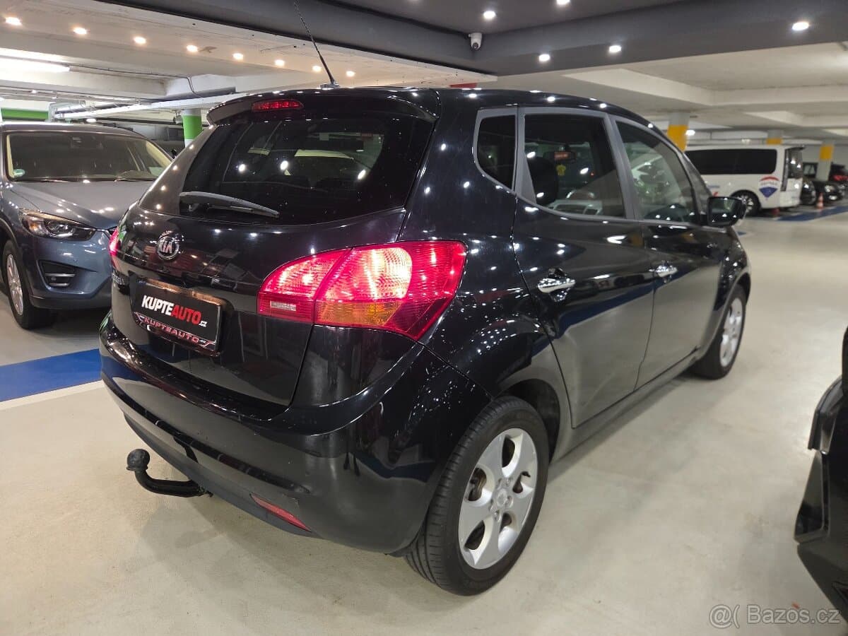 2013 Kia VENGA - 3