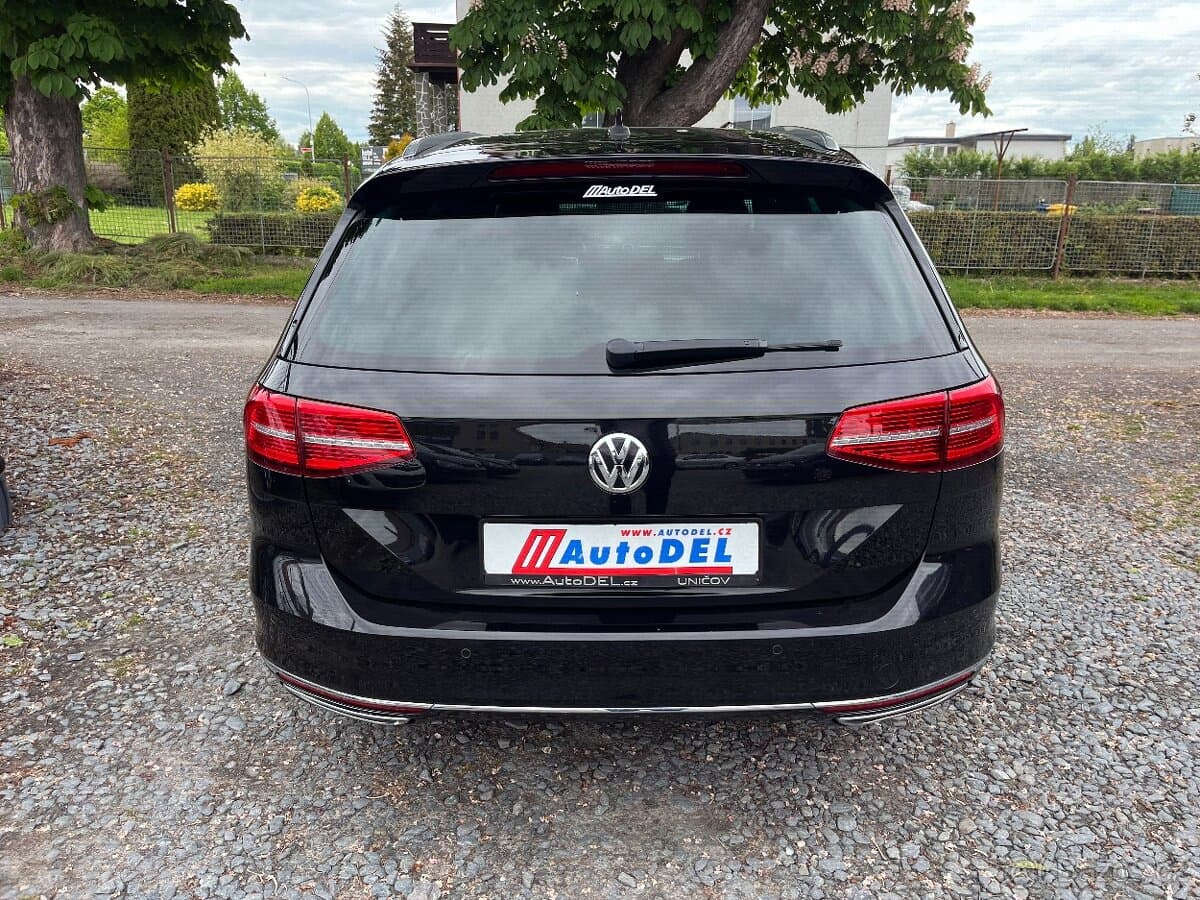 2018 Volkswagen PASSAT - 3
