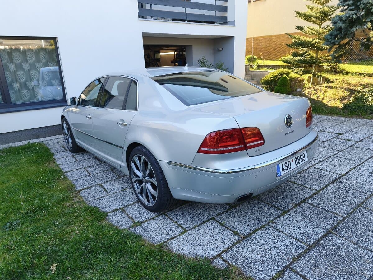 2011 Volkswagen PHAETON - 3