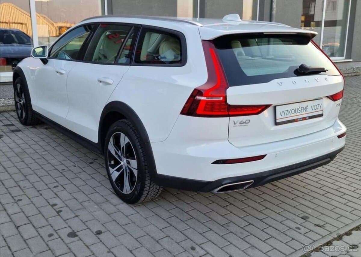 2019 Volvo V60 - 3