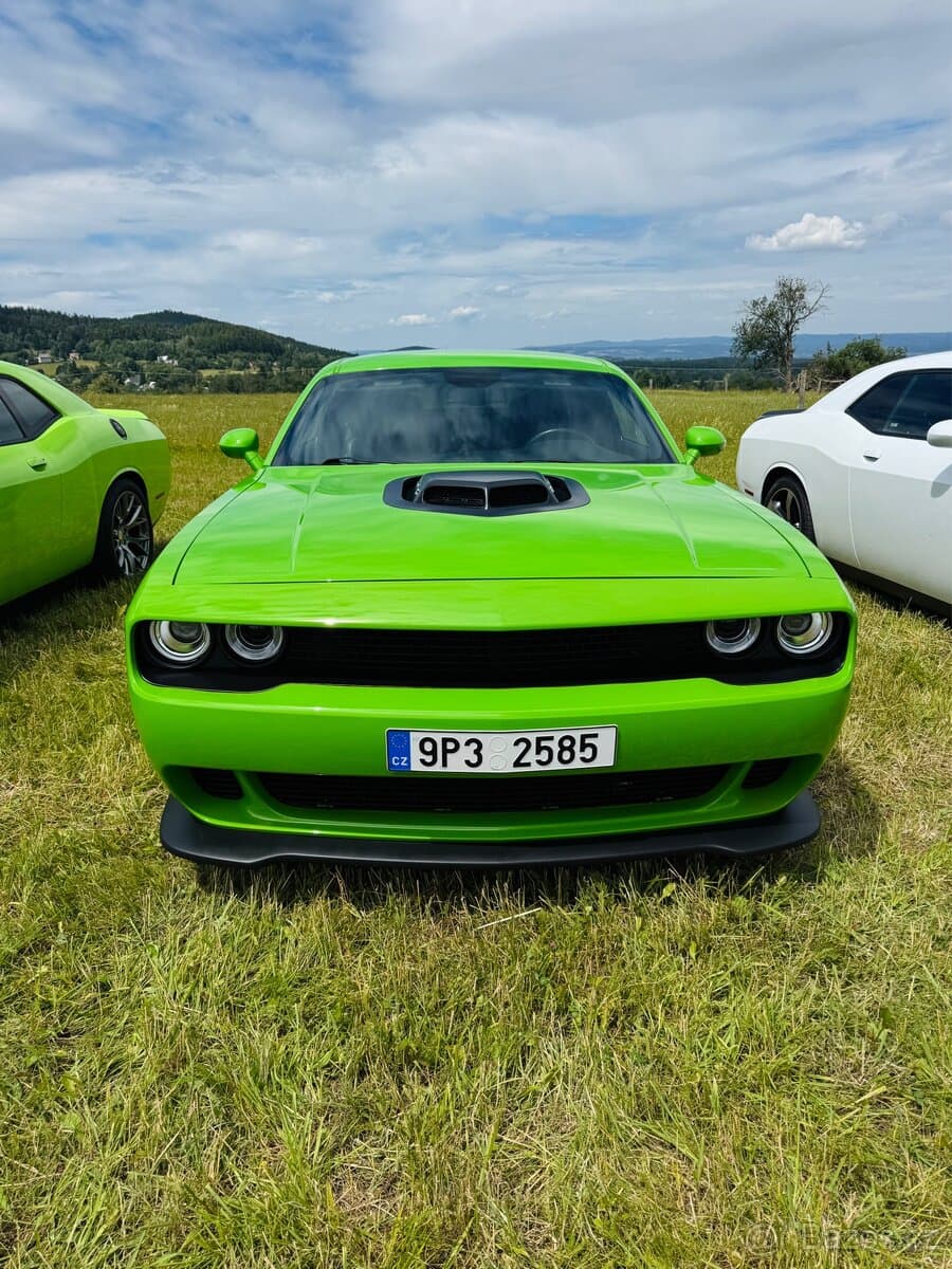 2017 Dodge CHALLENGER - 3