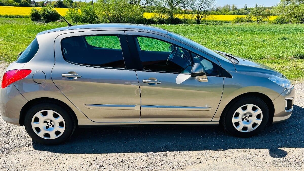 2013 Peugeot 308 - 3
