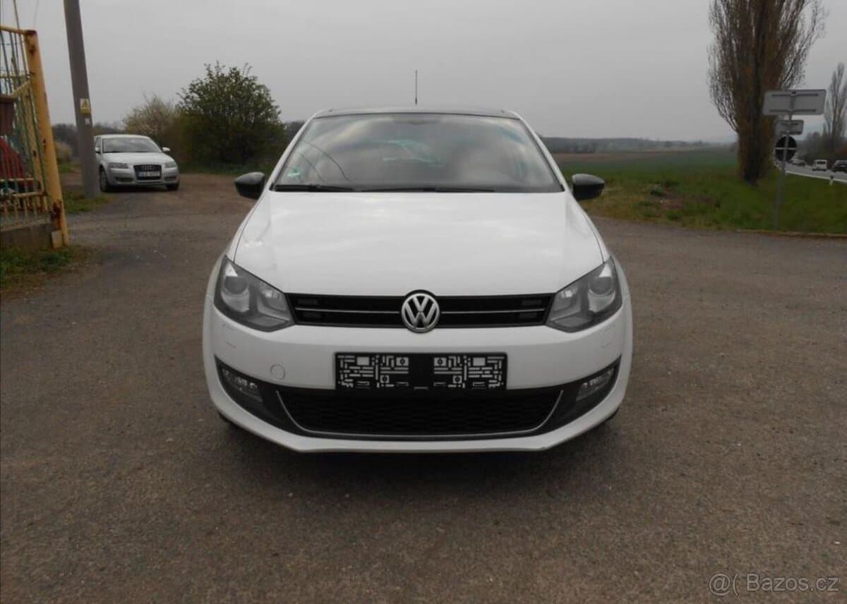 2011 Volkswagen POLO - 3