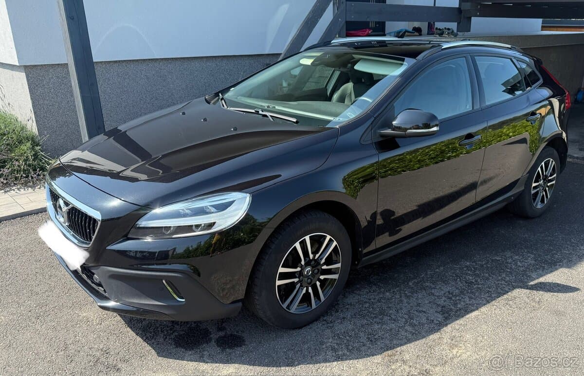 2018 Volvo V40 - 3