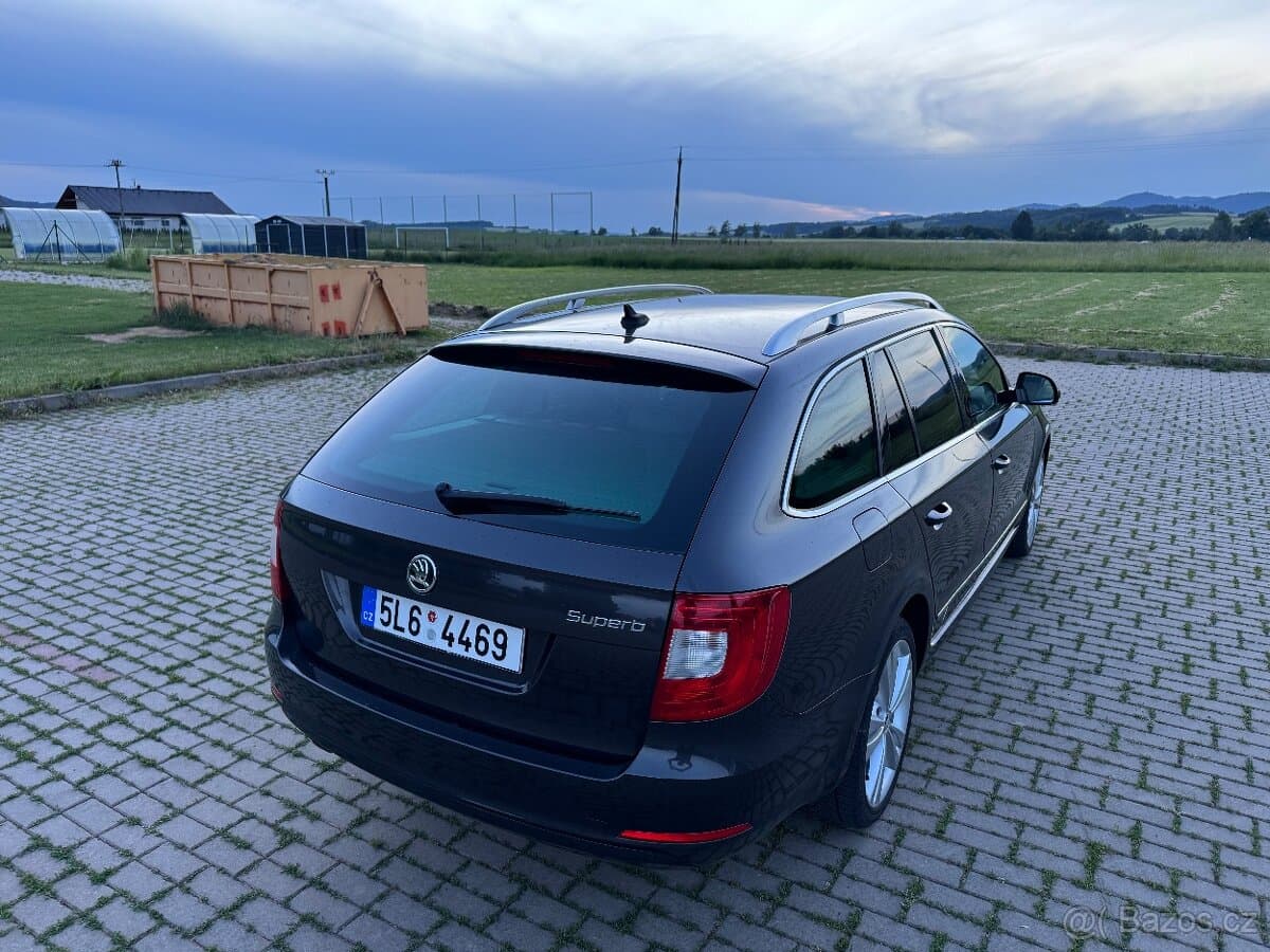 2011 Škoda SUPERB - 3