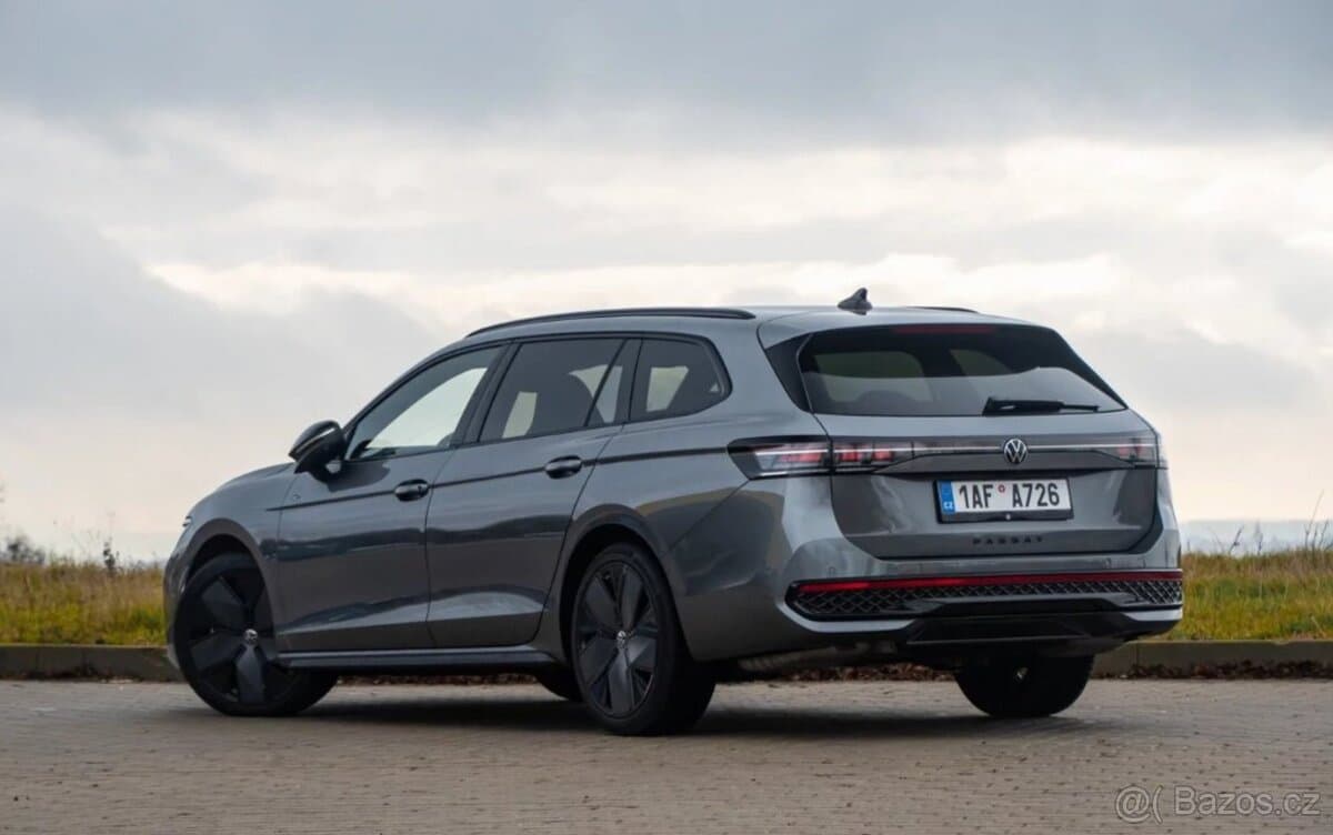Volkswagen PASSAT - 3