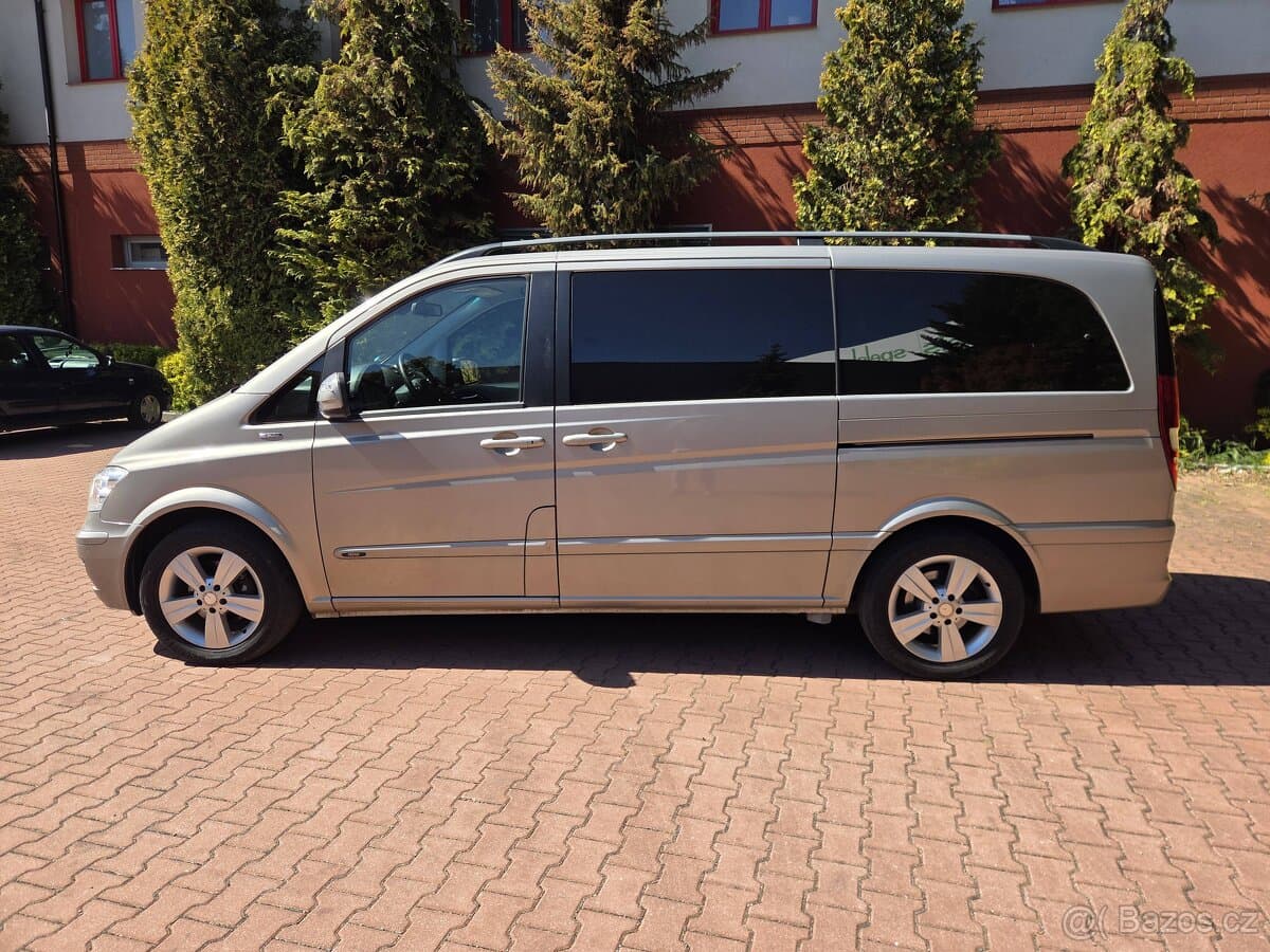 2011 Mercedes-Benz VIANO - 3