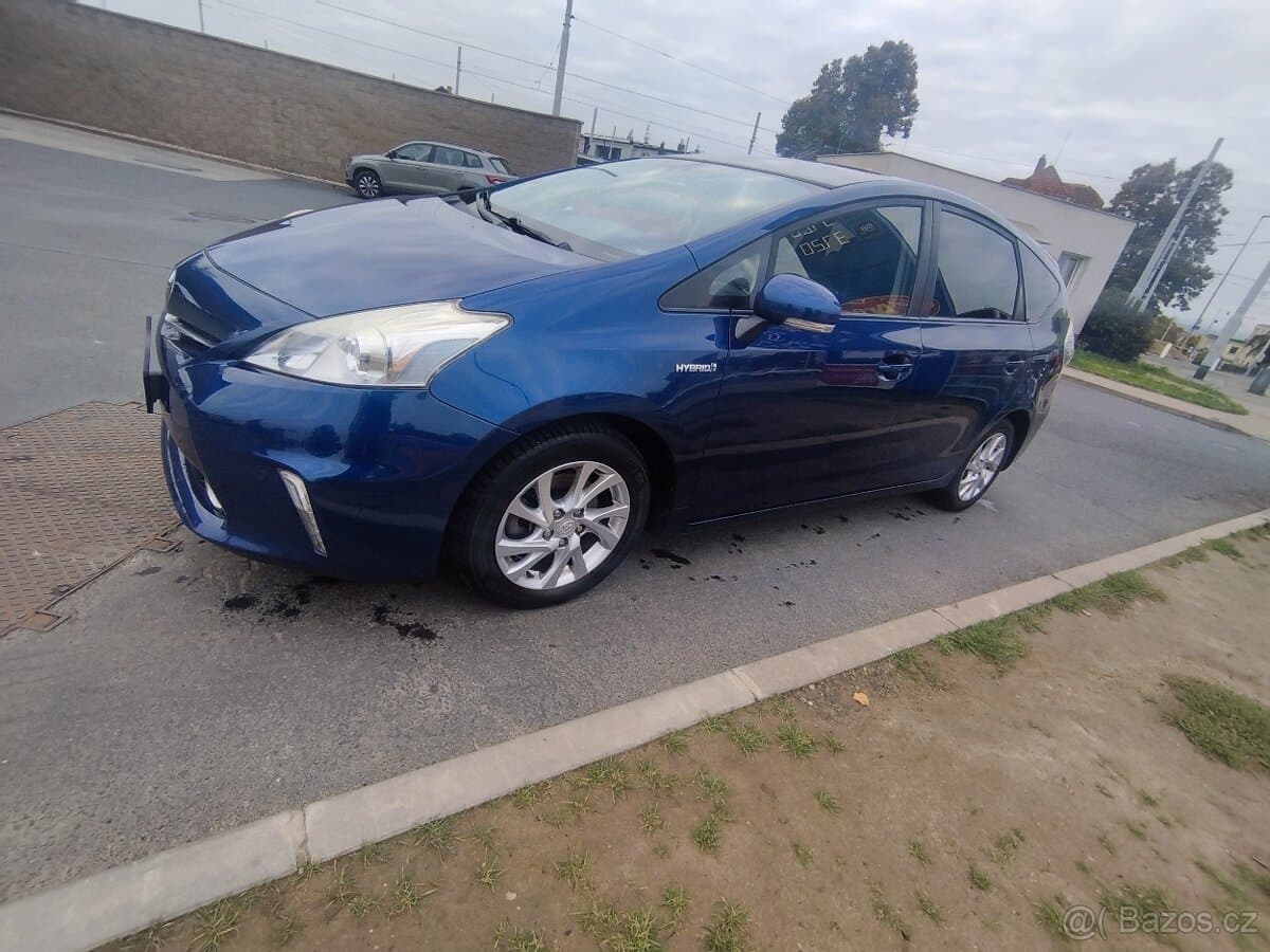 2013 Toyota PRIUS - 3