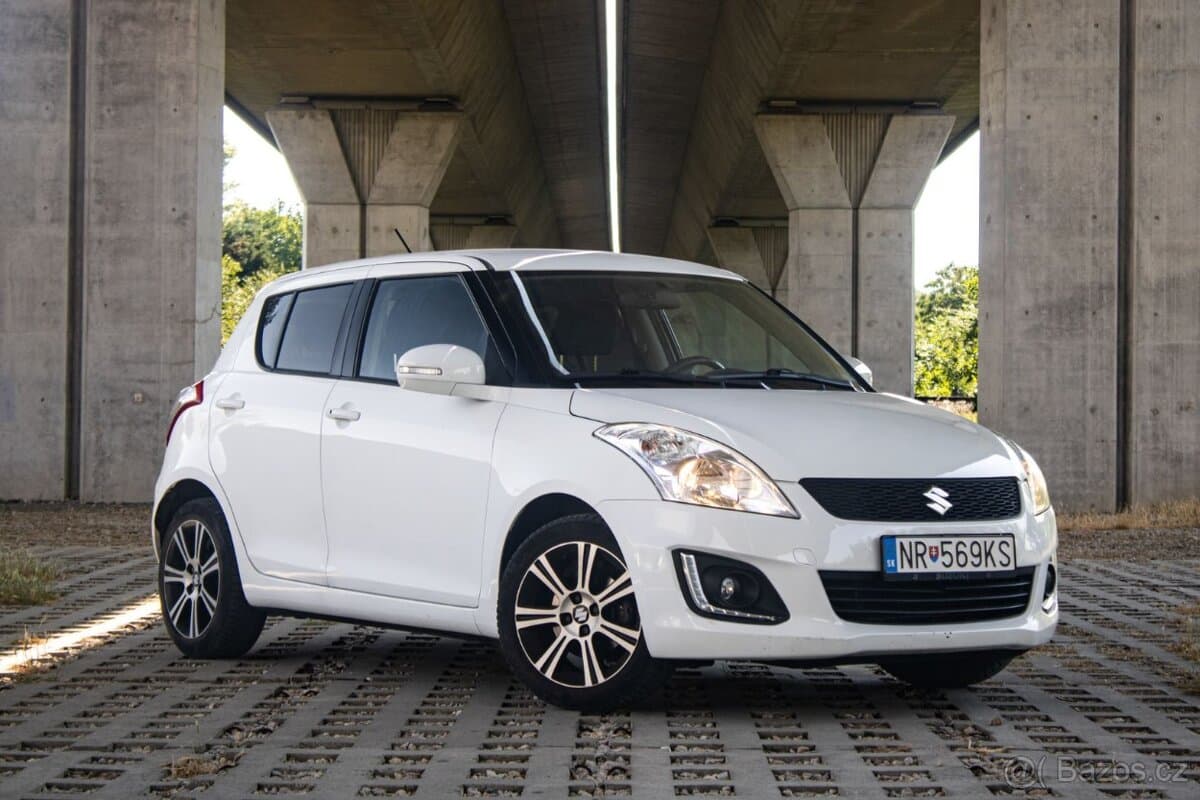 2015 Suzuki SWIFT - 3